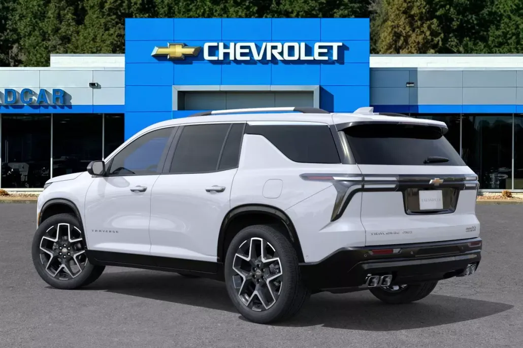 2026 Chevrolet Traverse High Country photo 1