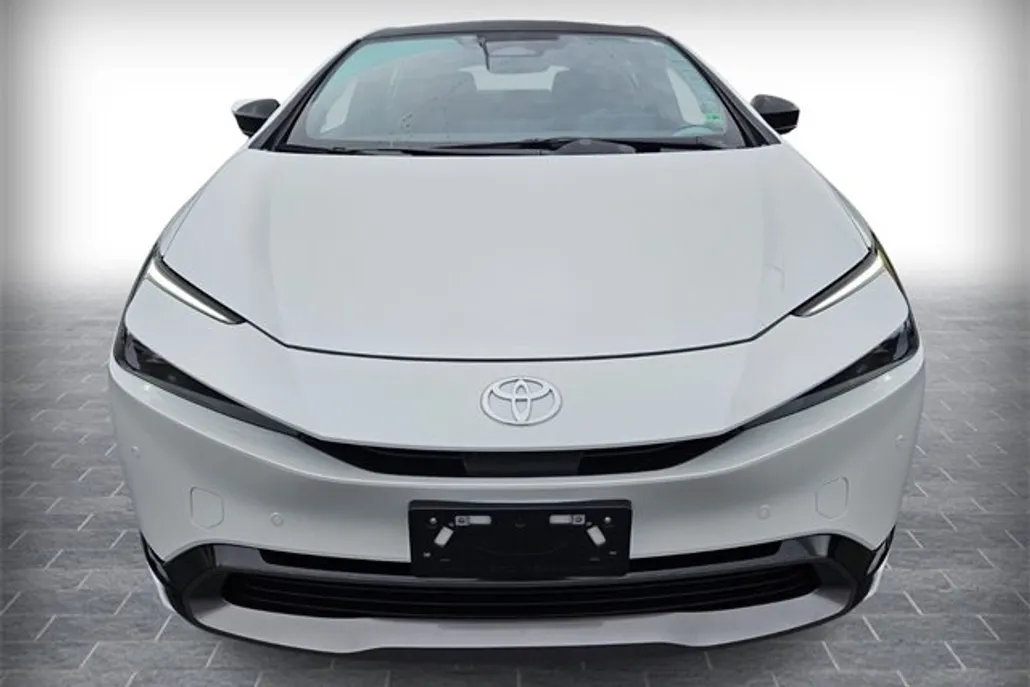 2024 Toyota Prius Limited photo 1