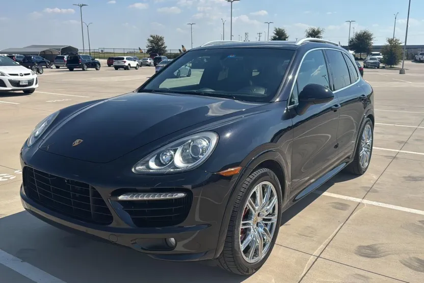 2012 Porsche Cayenne Turbo photo 1