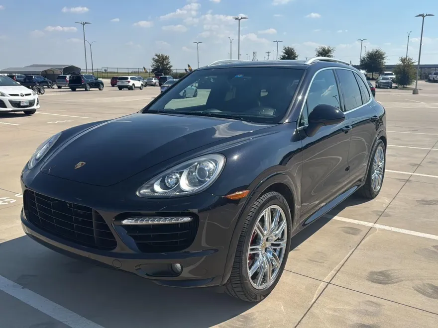 2012 Porsche Cayenne Turbo photo 1