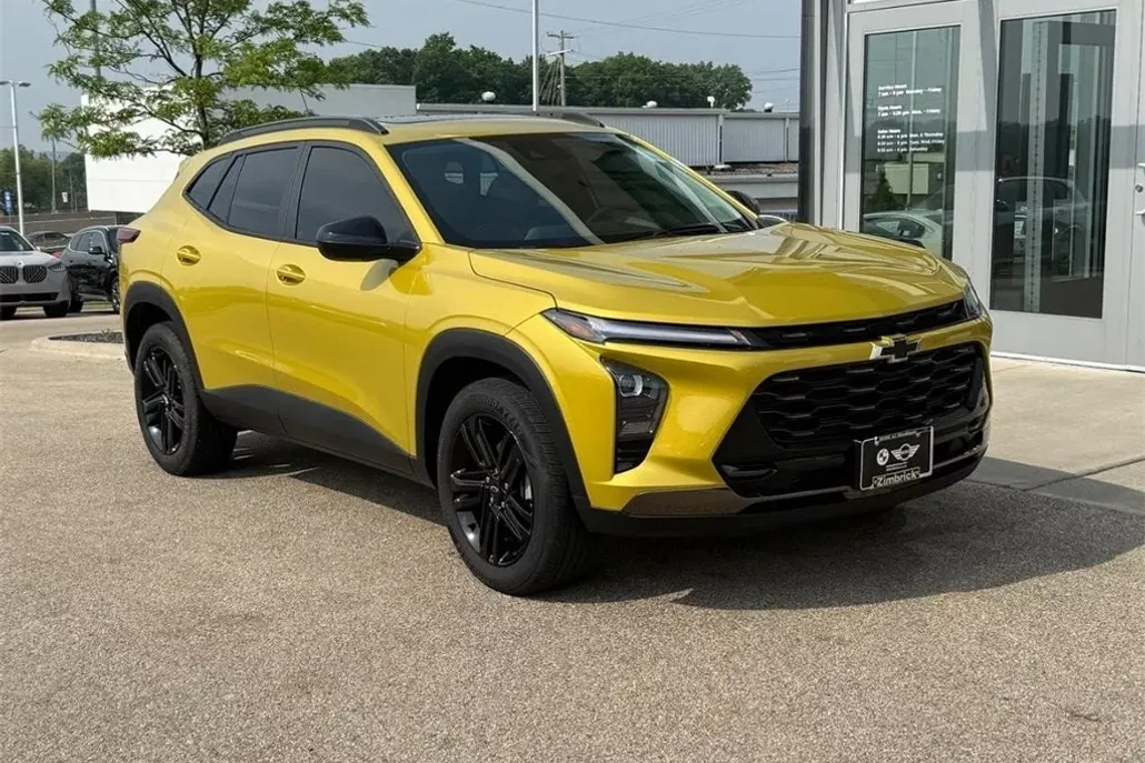 2024 Chevrolet Trax ACTIV photo 1