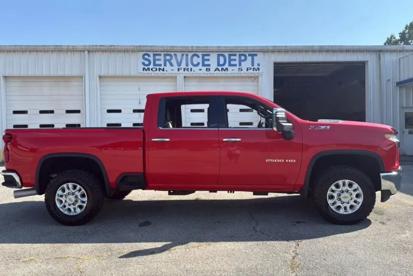 2023 Chevrolet Silverado 2500HD LTZ photo 1