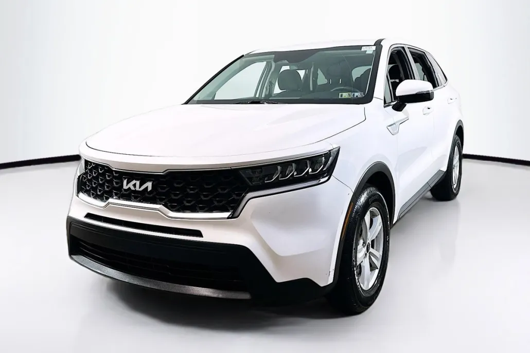 2022 Kia Sorento LX photo 1
