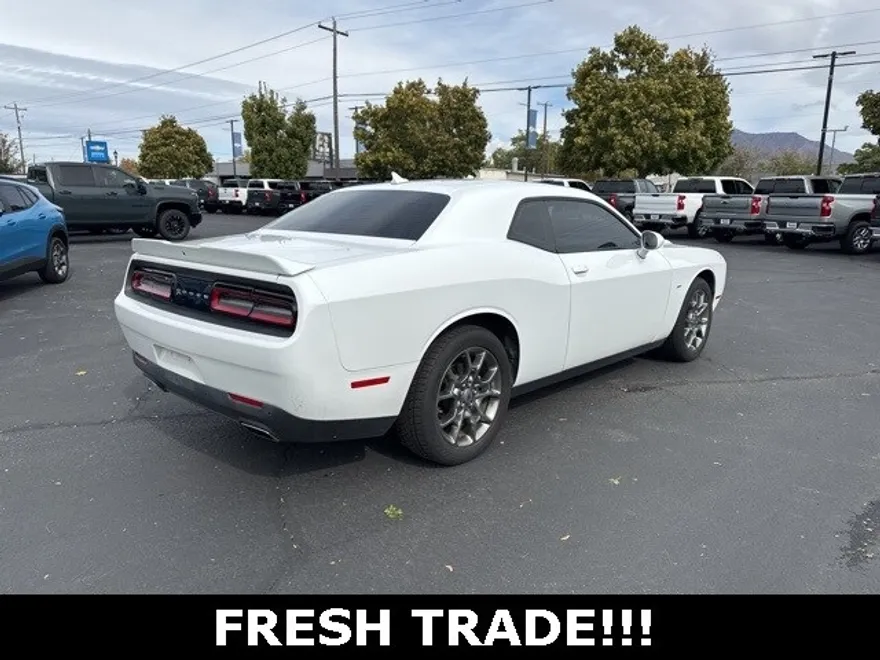 2017 Dodge Challenger GT photo 1