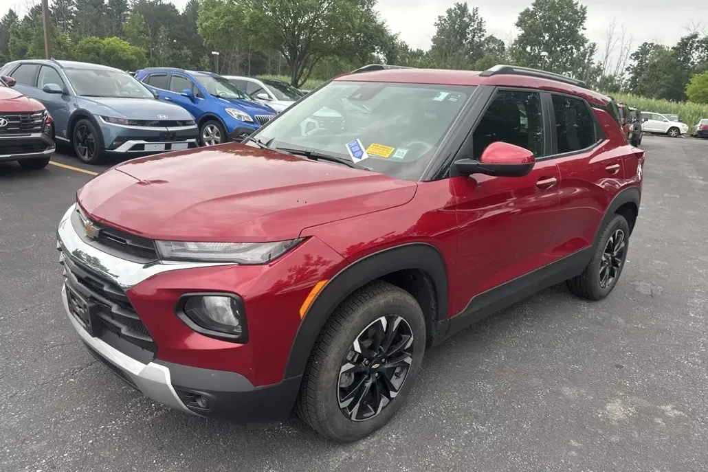 2021 Chevrolet Trailblazer LT photo 1