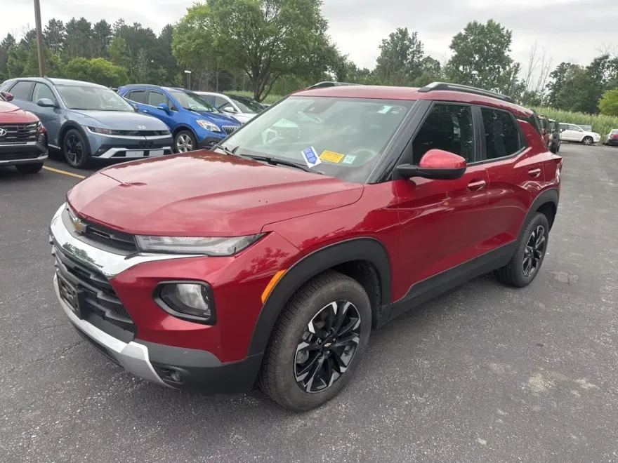 2021 Chevrolet Trailblazer LT photo 1