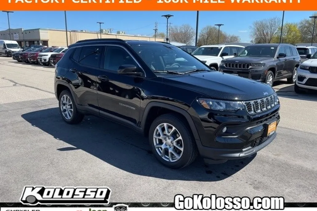 2024 Jeep Compass Latitude Lux photo 1