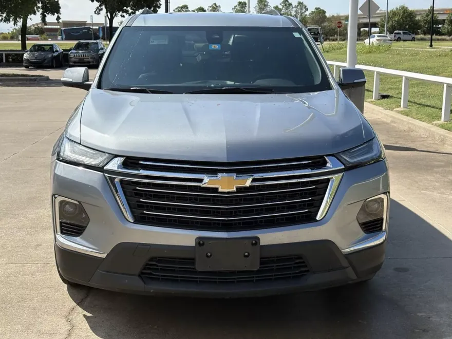 2023 Chevrolet Traverse Cloth photo 1