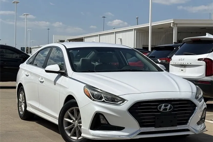 2018 Hyundai Sonata Eco photo 1