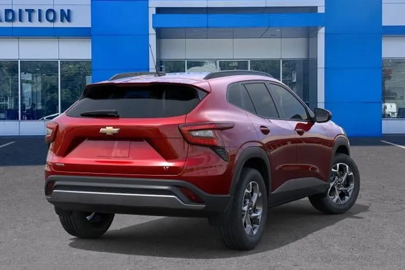2026 Chevrolet Trax LT photo 1