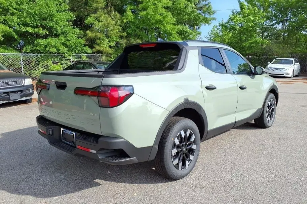 2025 Hyundai Santa Cruz SEL photo 1