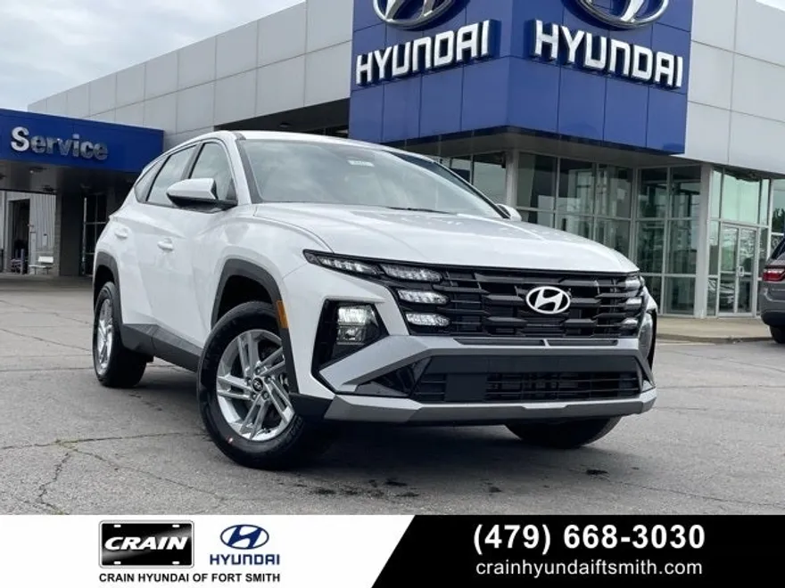 2025 Hyundai Tucson SE photo 1