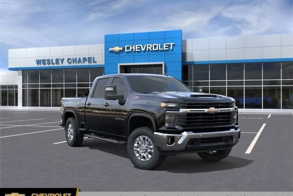 2025 Chevrolet Silverado 2500HD LT photo 1