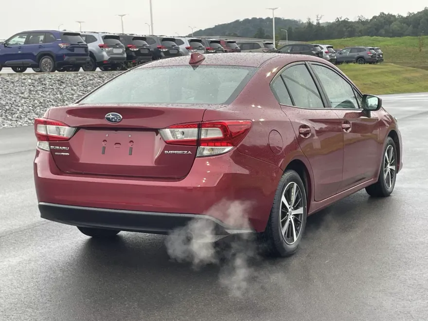 2023 Subaru Impreza Premium photo 1