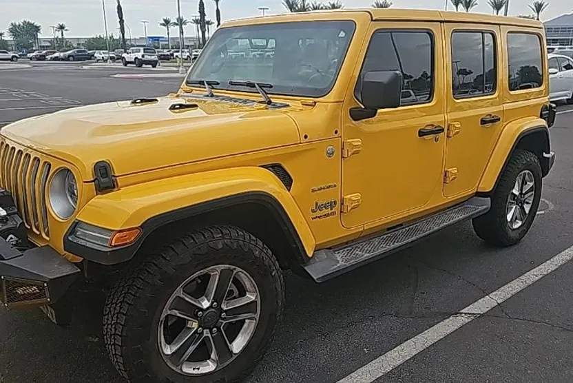 2018 Jeep Wrangler Unlimited Sahara photo 1