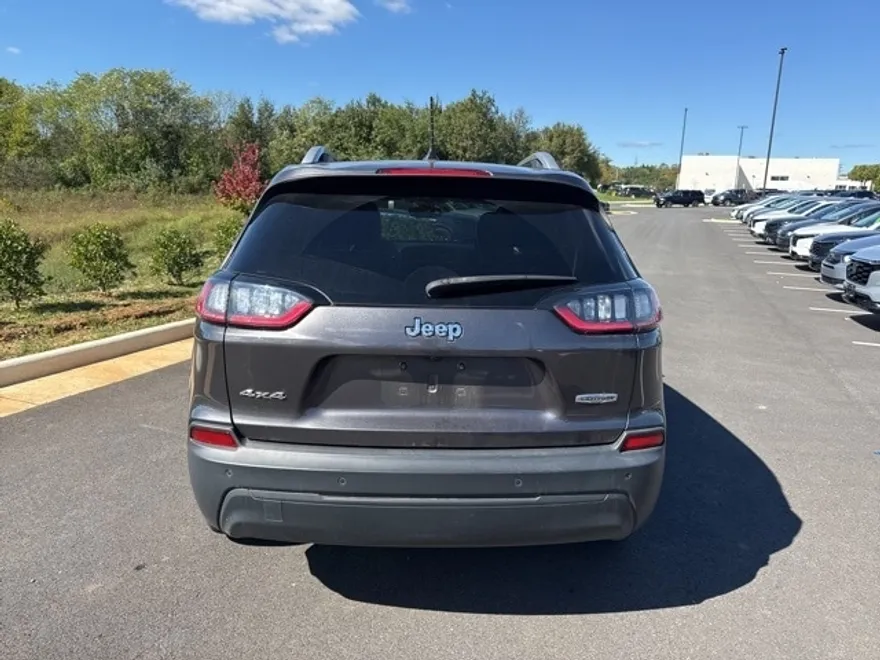 2019 Jeep Cherokee Latitude photo 1