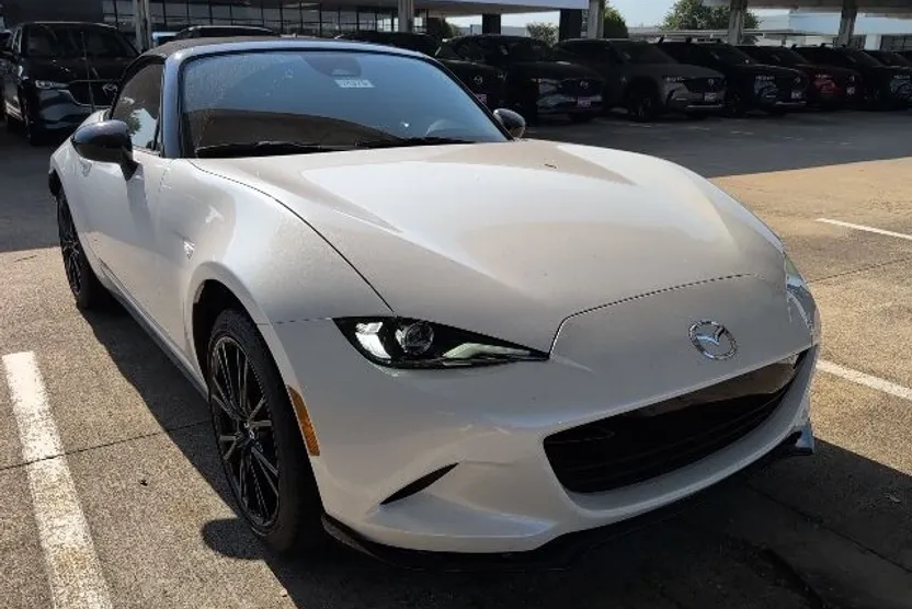 2025 Mazda MX-5 Miata Miata photo 1