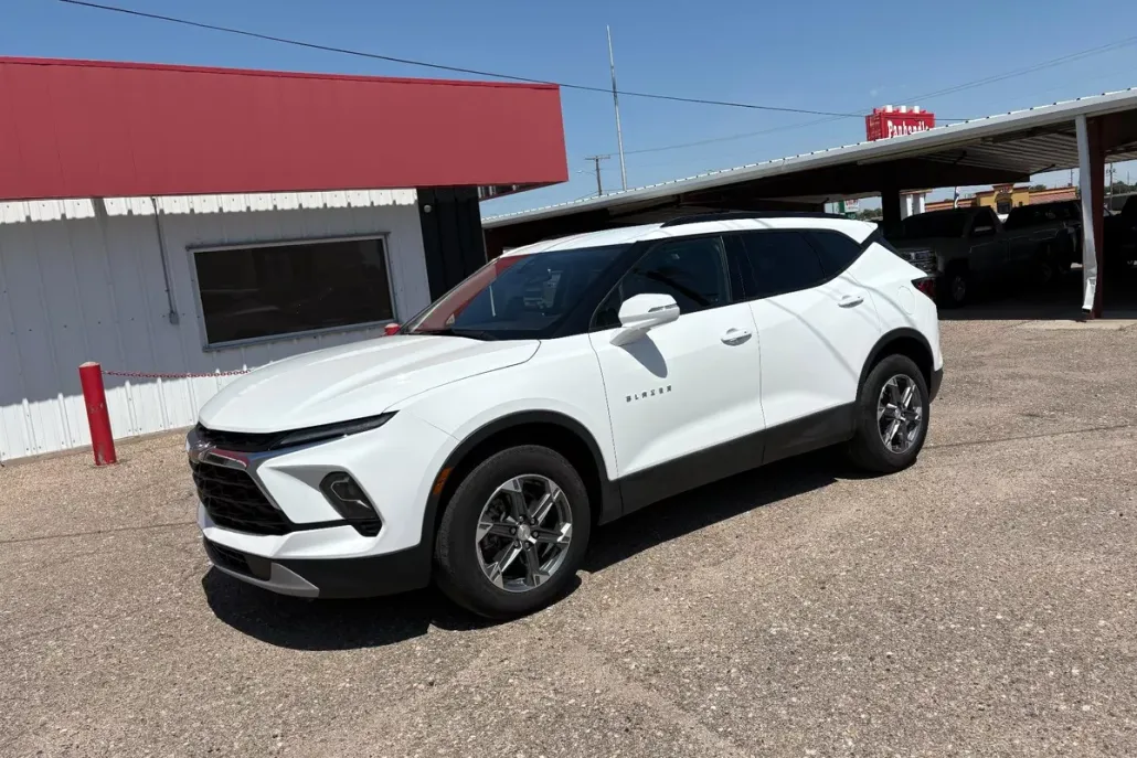 2024 Chevrolet Blazer 3LT photo 1