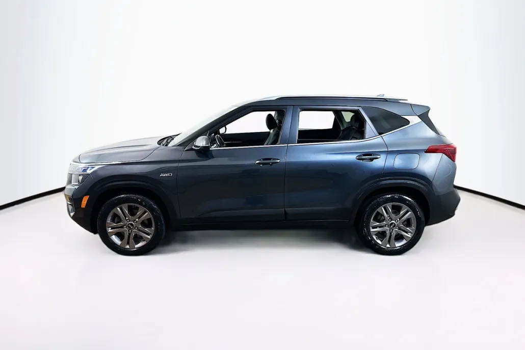 2021 Kia Seltos S photo 1