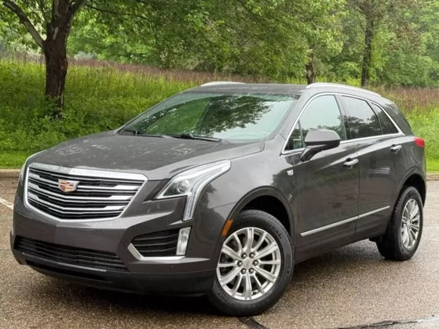 2018 Cadillac XT5 Sport photo 1