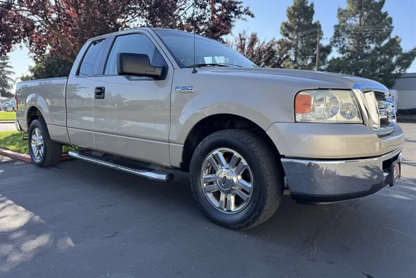 2008 Ford F-150 Lariat photo 1