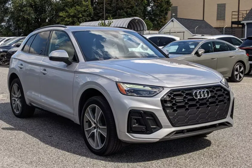 2025 Audi Q5 S line Premium 45 TFSI photo 1