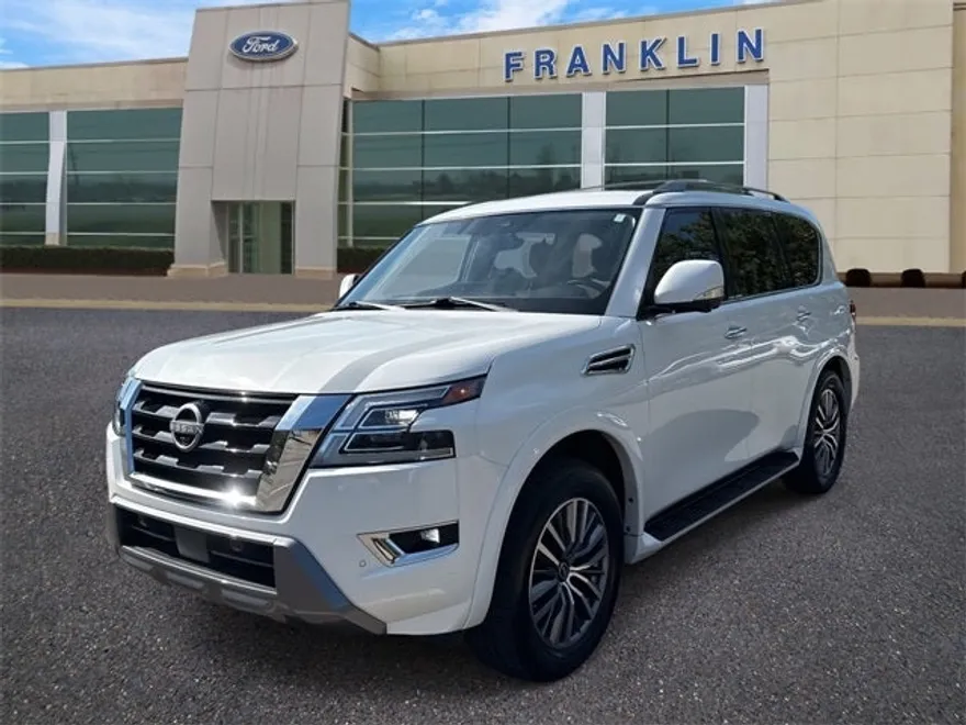 2023 Nissan Armada SL photo 1