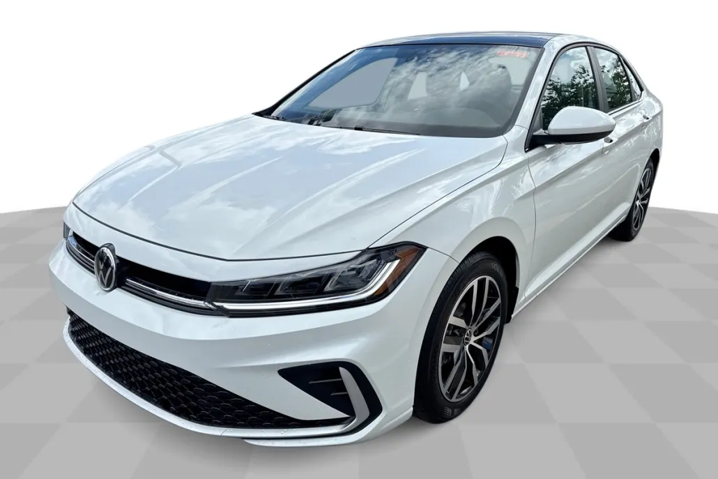 2025 Volkswagen Jetta SE photo 1