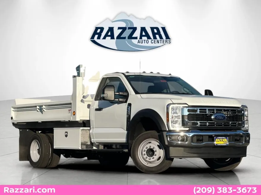 2024 Ford F-550 photo 1