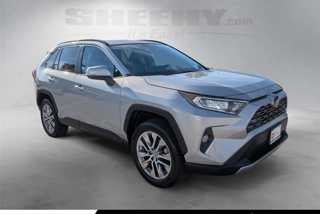 2019 Toyota RAV4 Limited photo 1