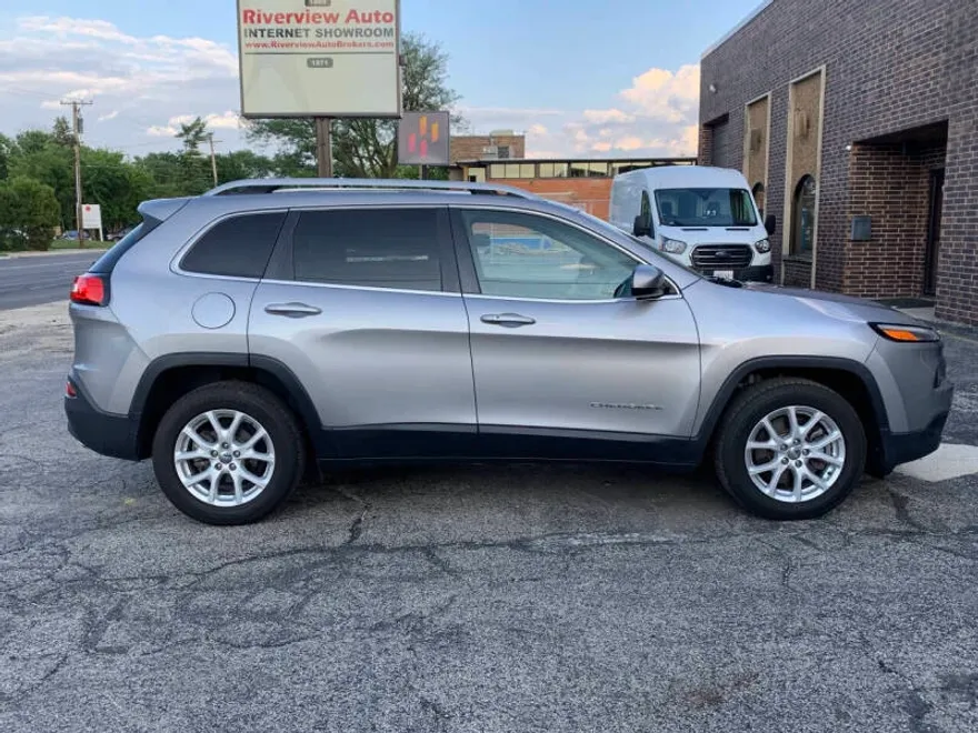 2018 Jeep Cherokee Latitude photo 1