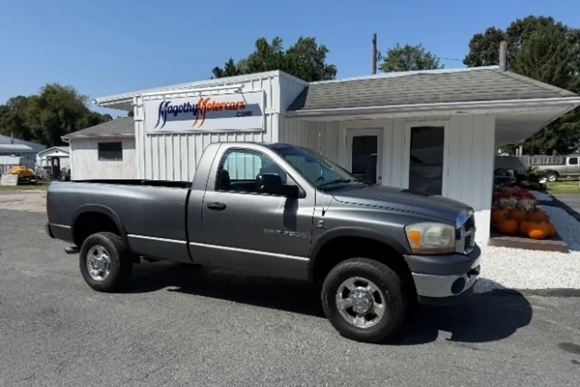 2006 Dodge Ram SLT Wagon photo 1