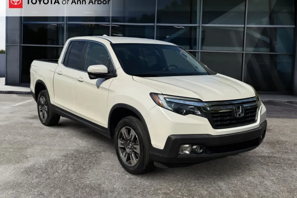 2017 Honda Ridgeline RTL-T photo 1