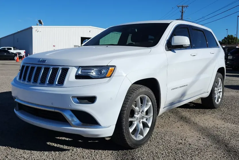 2015 Jeep Grand Cherokee Summit photo 1