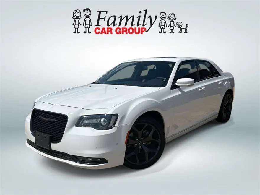 2022 Chrysler 300 S photo 1