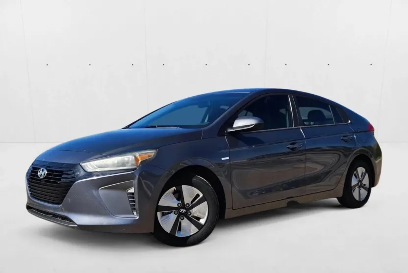 2018 Hyundai Ioniq Blue photo 1