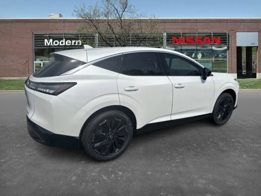 2025 Nissan Murano Platinum photo 1