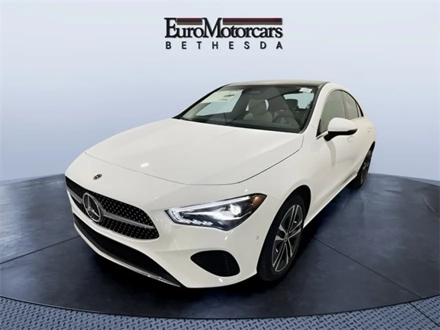 2025 Mercedes Benz CLA 250 4MATIC photo 1
