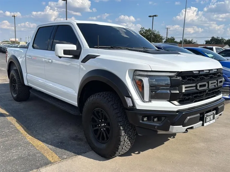 2024 Ford F-150 Raptor photo 1