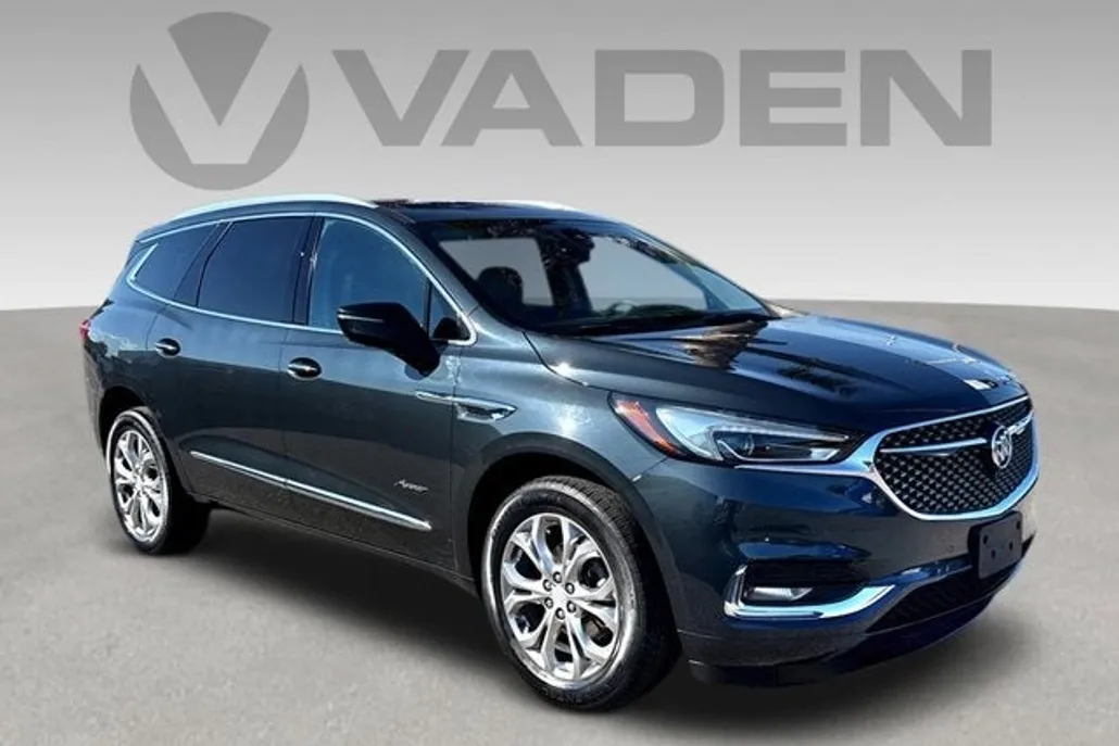 2021 Buick Enclave Avenir photo 1