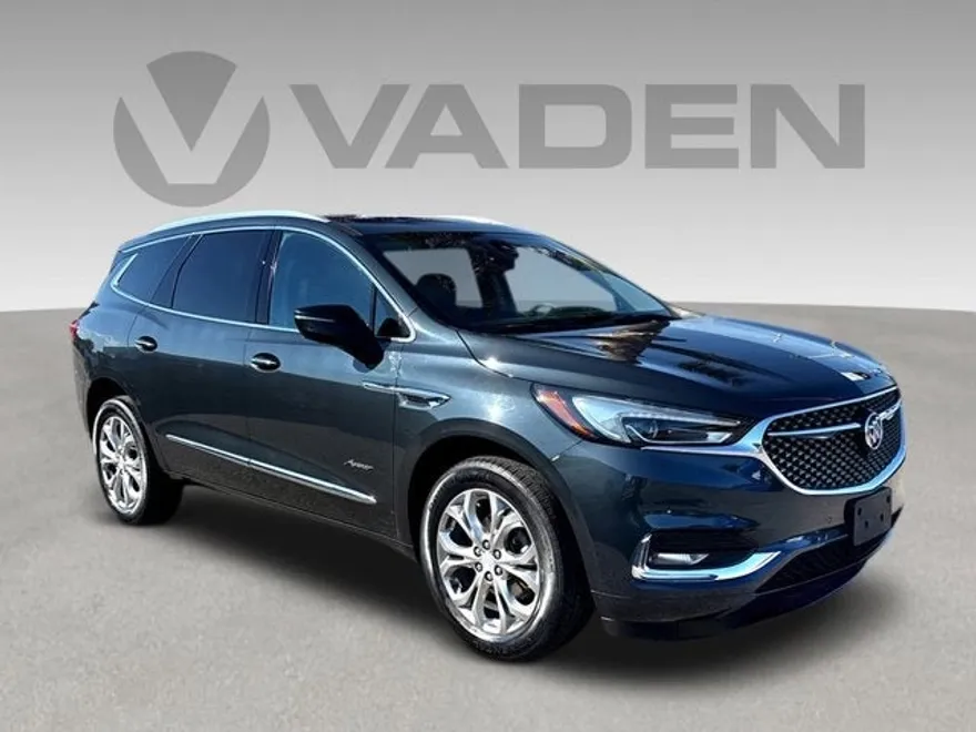 2021 Buick Enclave Avenir photo 1