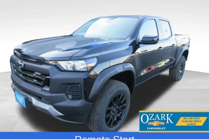 2026 Chevrolet Colorado Trail Boss photo 1