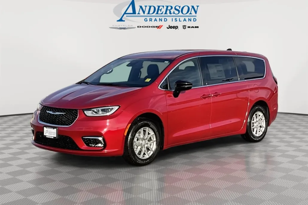 2025 Chrysler Pacifica photo 1
