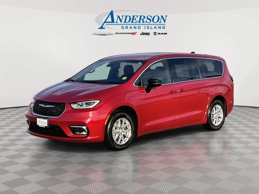 2025 Chrysler Pacifica photo 1