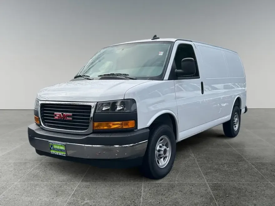 2025 Gmc Savana Cargo 2500 photo 1