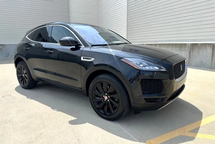 2018 Jaguar E-PACE SE photo 1