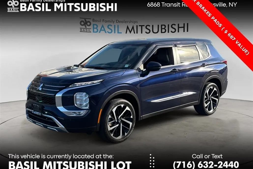 2023 Mitsubishi Outlander SE photo 1