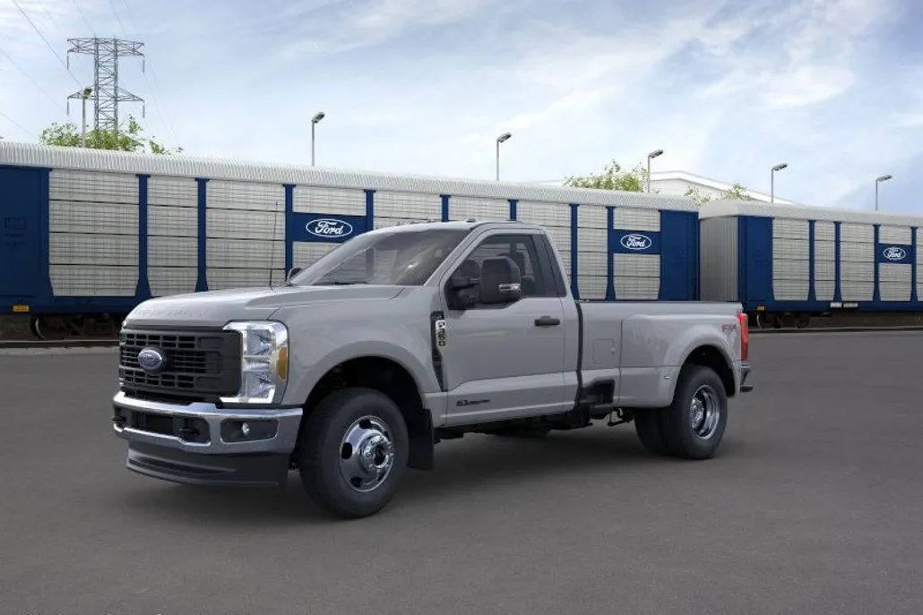 2025 Ford F-350 XL photo 1