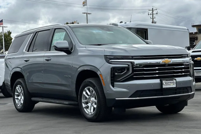 2026 Chevrolet Tahoe LT photo 1