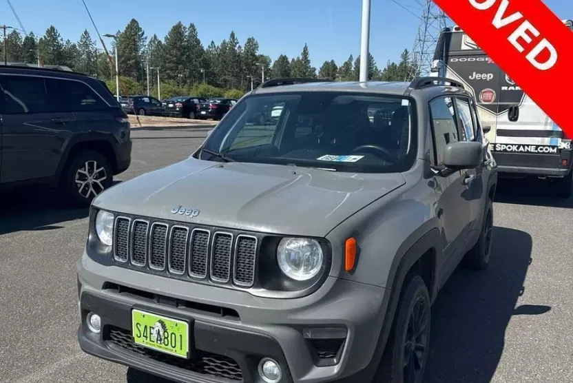 2020 Jeep Renegade Latitude photo 1